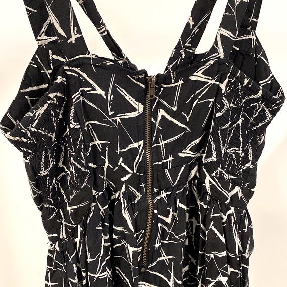 Black patterned dress - Picture 3 of 3